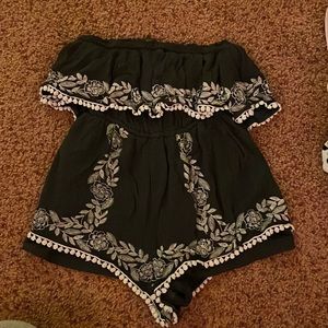 Full body navy blue flower print outfit